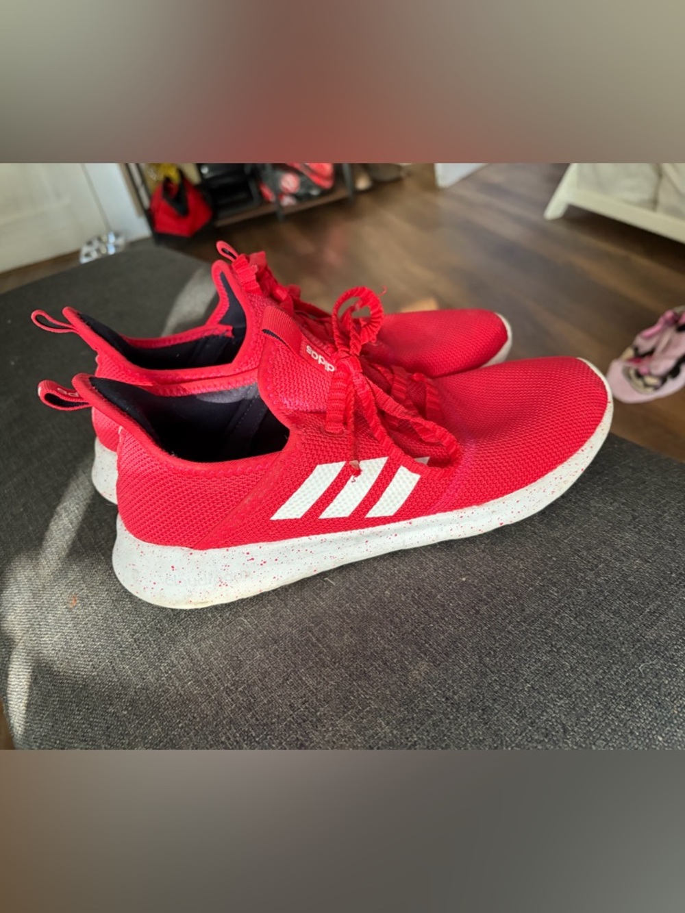 Women’s size 10 Adidas Tennis Shoes - Picture 3 of 5